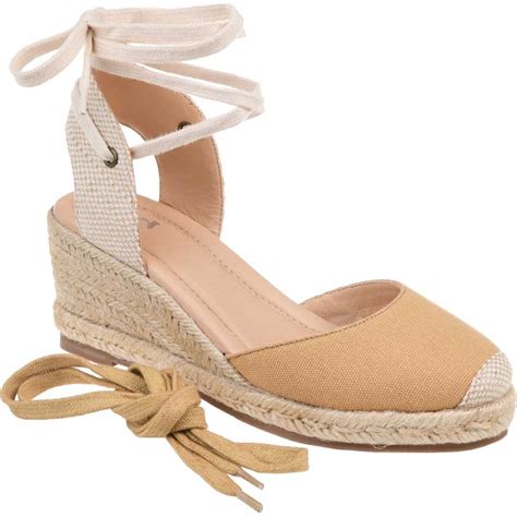 Sandals and Espadrilles Collection for Women .